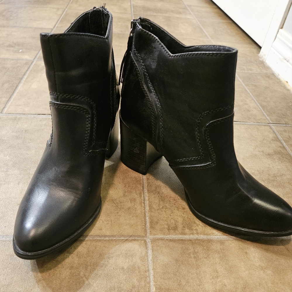 Black Chinese Laundry Ankle Booties - Size 6.5